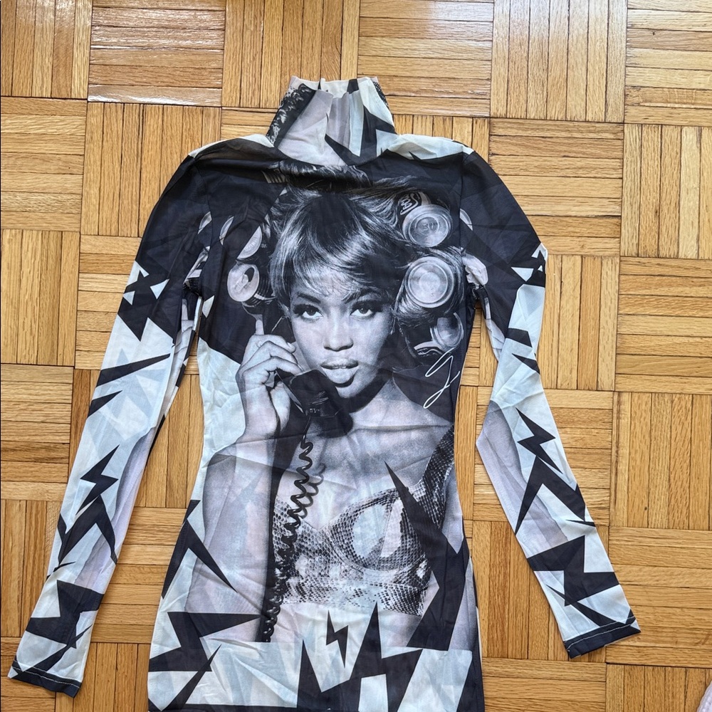 Black & White Graphic Photo-Print Mesh Dress